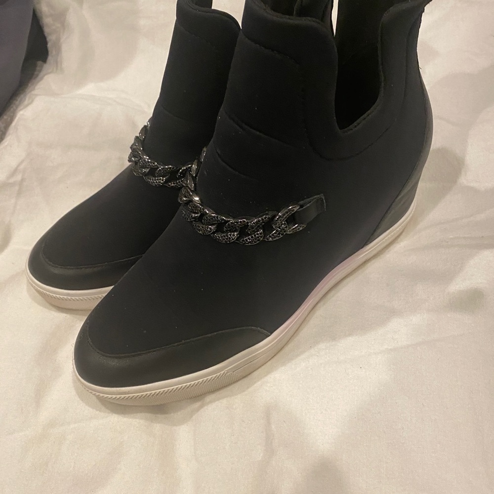 Karl Lagerfeld booties. Black 8.5, chain detailing, Fabric & leather upper. WOW